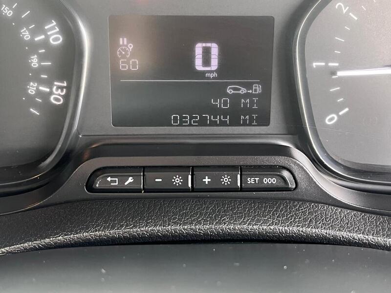 Peugeot Expert BlueHDi 1200 Professional - U15129