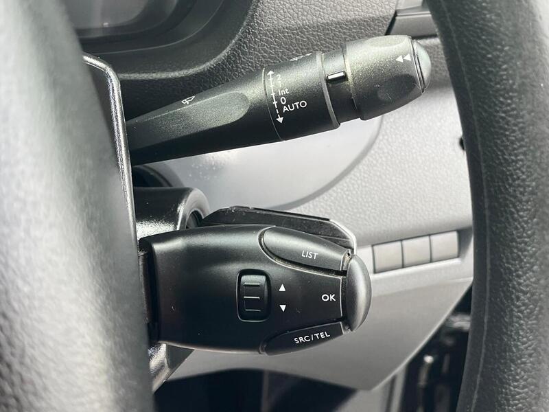 Peugeot Expert BlueHDi 1200 Professional - U15129