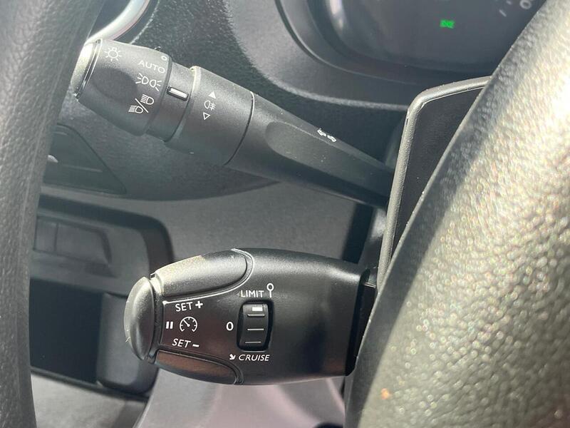 Peugeot Expert BlueHDi 1200 Professional - U15129