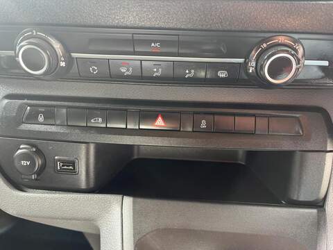 Peugeot Expert BlueHDi 1200 Professional - U15129