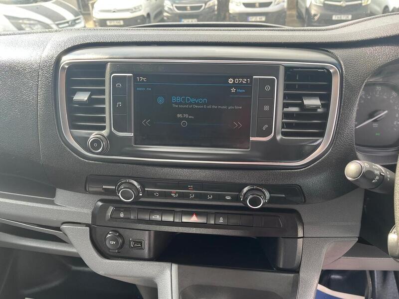 Peugeot Expert BlueHDi 1200 Professional - U15129