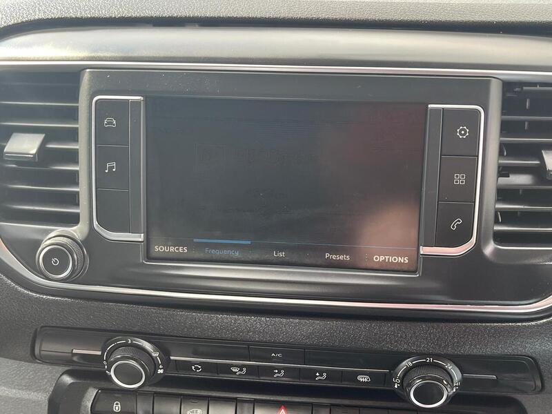 Peugeot Expert BlueHDi 1200 Professional - U15129