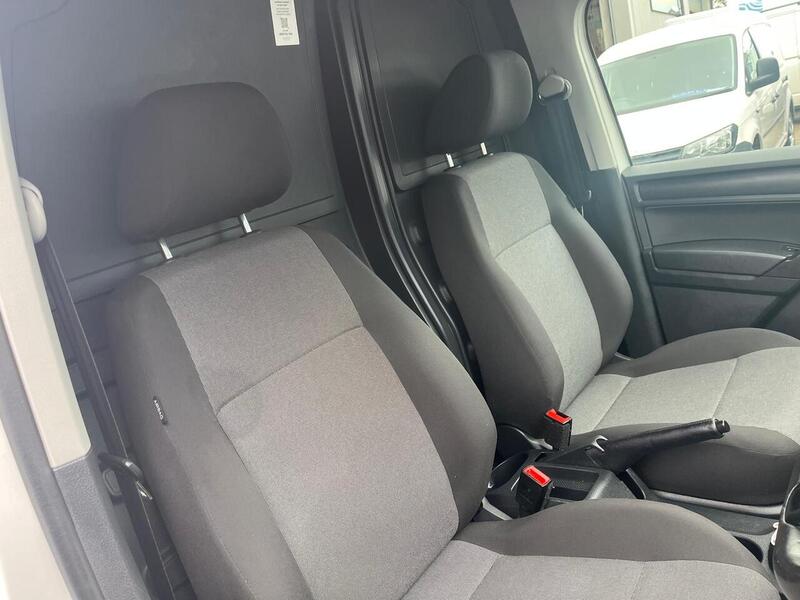 Volkswagen Caddy Maxi TDI C20 Startline - U15138