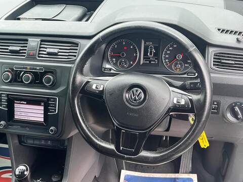 Volkswagen Caddy Maxi 2.0 TDI CR35 Trendline Panel Van 5dr Diesel Manual FWD MWB Euro 6 (s/s) (140 ps)