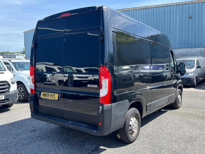 Peugeot Boxer BlueHDi 335 Professional - U15139