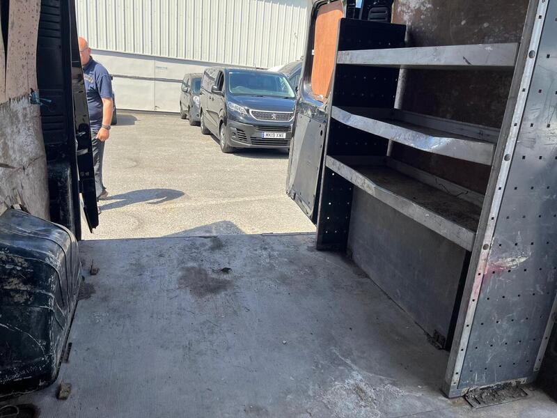 Peugeot Boxer BlueHDi 335 Professional - U15139