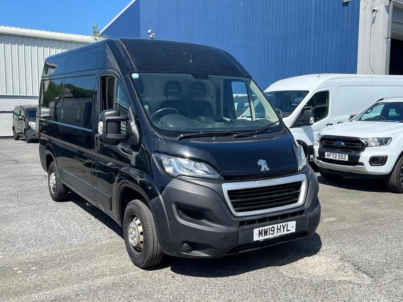 Peugeot Boxer BlueHDi 335 Professional - U15139