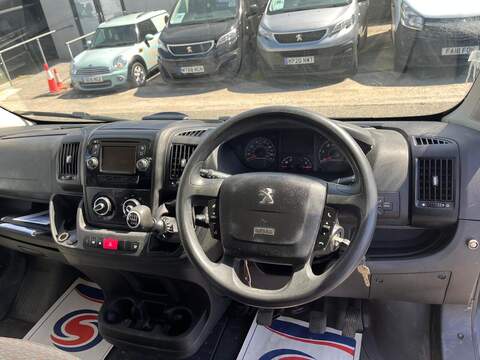 Peugeot Boxer BlueHDi 335 Professional - U15139
