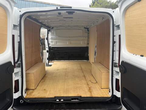 Renault Trafic dCi Blue LL30 Business+ - U15140