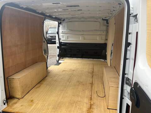 Renault Trafic dCi Blue LL30 Business+ - U15140