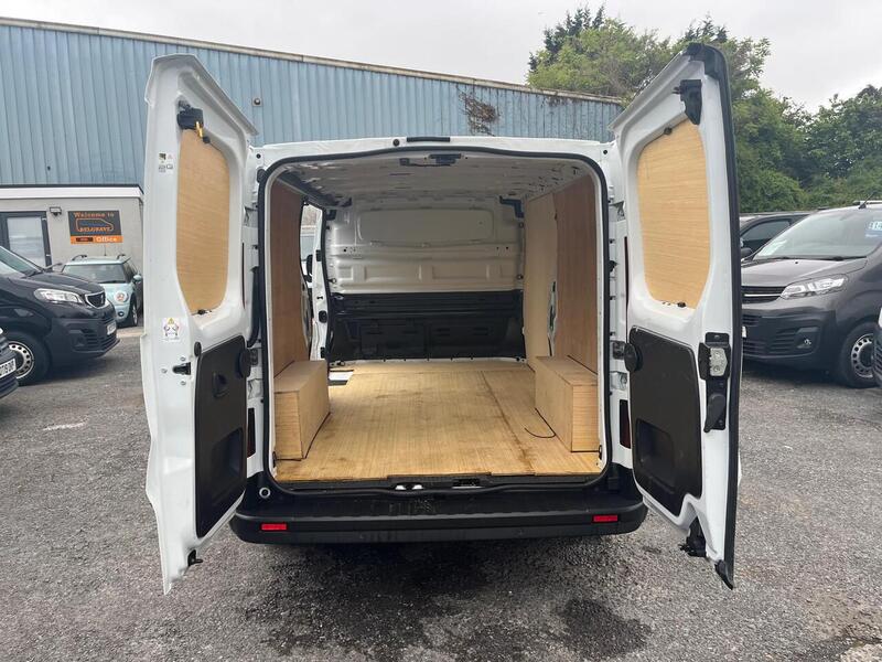 Renault Trafic dCi Blue LL30 Business+ - U15140