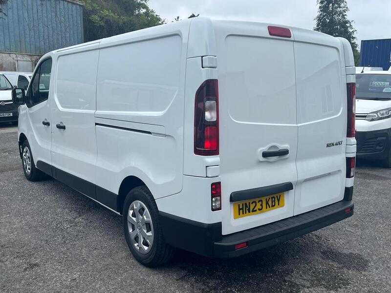 Renault Trafic dCi Blue LL30 Business+ - U15140