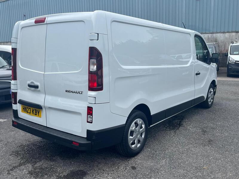 Renault Trafic dCi Blue LL30 Business+ - U15140