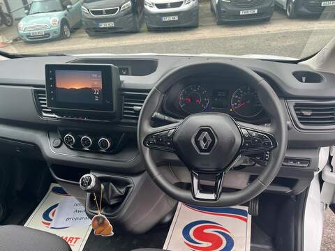 Renault Trafic dCi Blue LL30 Business+ - U15140