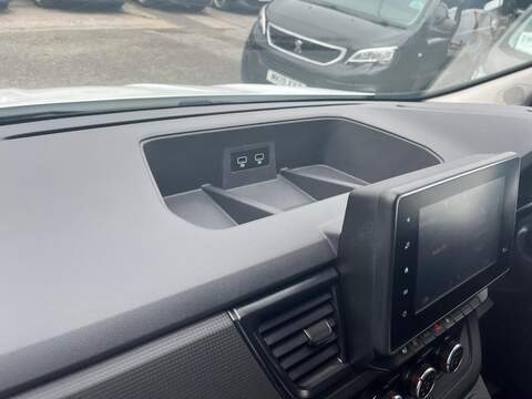 Renault Trafic dCi Blue LL30 Business+ - U15140