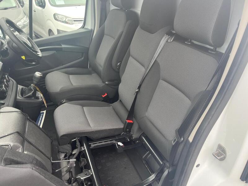 Renault Trafic dCi Blue LL30 Business+ - U15140
