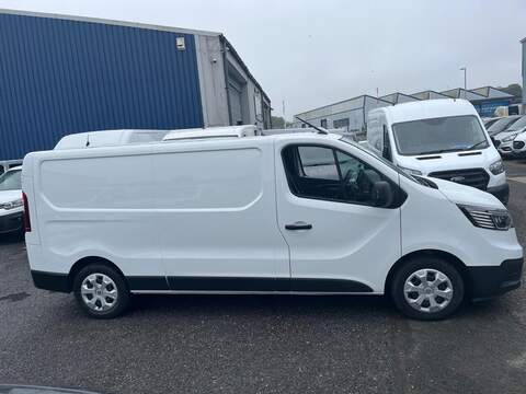 Renault Trafic dCi Blue LL30 Advance - U15144