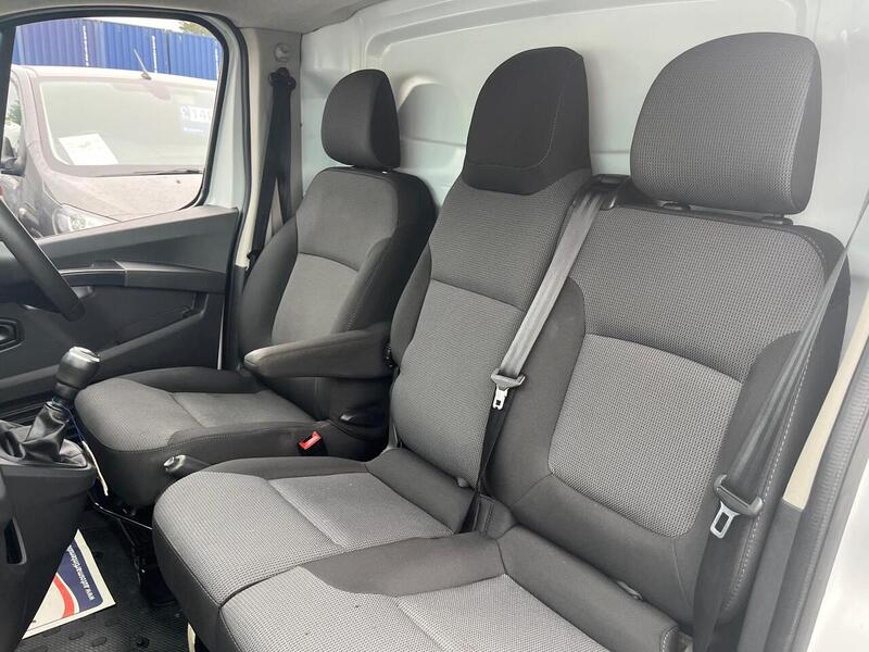 Renault Trafic dCi Blue LL30 Advance - U15144