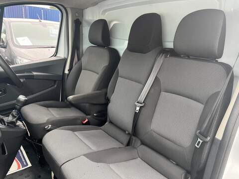 Renault Trafic dCi Blue LL30 Advance - U15144