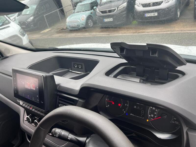 Renault Trafic dCi Blue LL30 Advance - U15144
