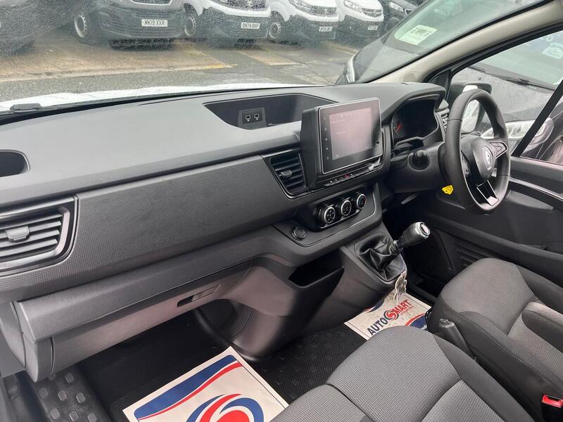 Renault Trafic dCi Blue LL30 Advance - U15144