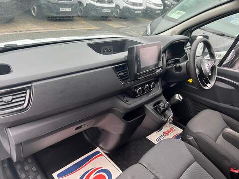 Renault Trafic dCi Blue LL30 Advance - U15144