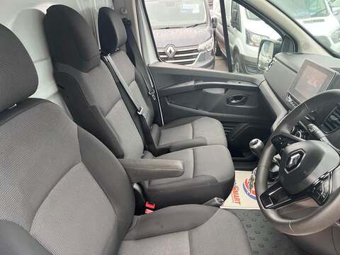 Renault Trafic dCi Blue LL30 Advance - U15144