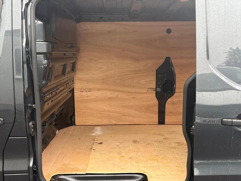 Renault Trafic dCi Blue LL30 Business+ - U15151