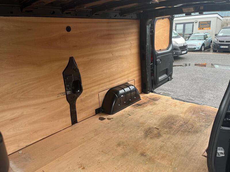 Renault Trafic dCi Blue LL30 Business+ - U15151