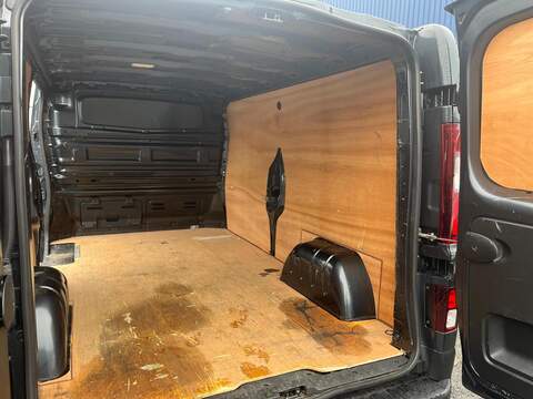 Renault Trafic dCi Blue LL30 Business+ - U15151