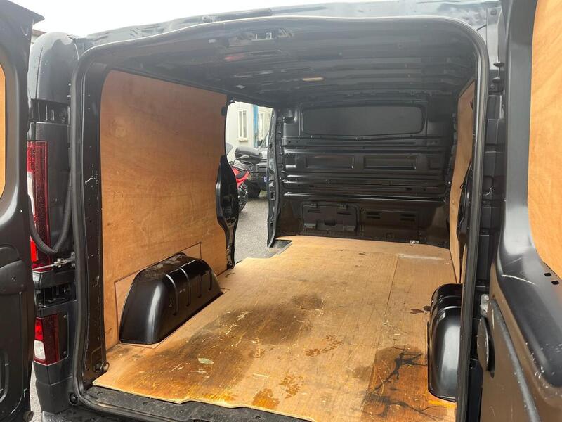 Renault Trafic dCi Blue LL30 Business+ - U15151
