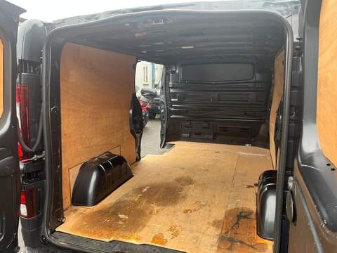 Renault Trafic dCi Blue LL30 Business+ - U15151