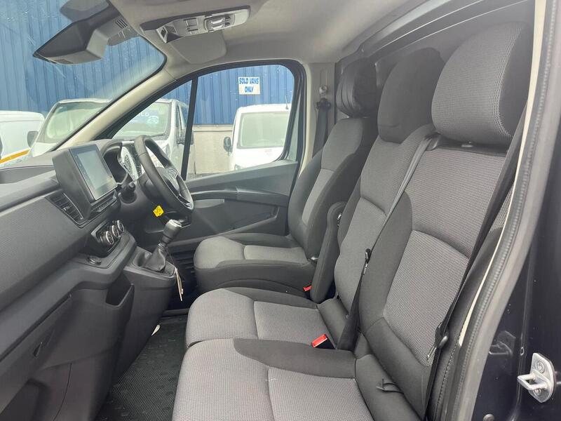 Renault Trafic dCi Blue LL30 Business+ - U15151
