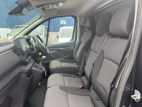 Renault Trafic dCi Blue LL30 Business+ - U15151