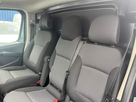 Renault Trafic dCi Blue LL30 Business+ - U15151