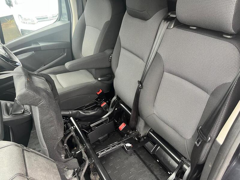 Renault Trafic dCi Blue LL30 Business+ - U15151