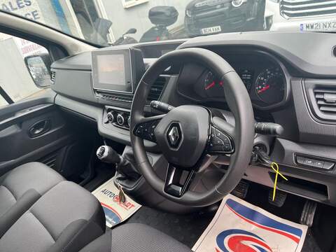 Renault Trafic dCi Blue LL30 Business+ - U15151