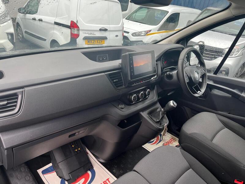 Renault Trafic dCi Blue LL30 Business+ - U15151