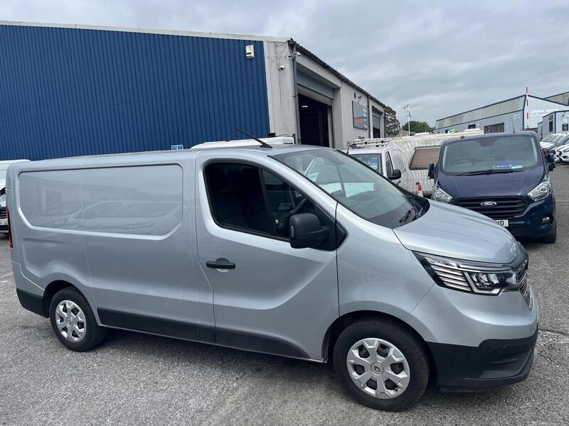 Renault Trafic dCi Blue SL28 Business+ - U15152