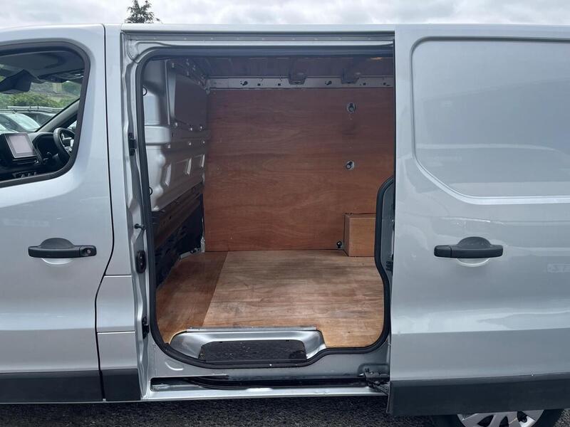 Renault Trafic dCi Blue SL28 Business+ - U15152