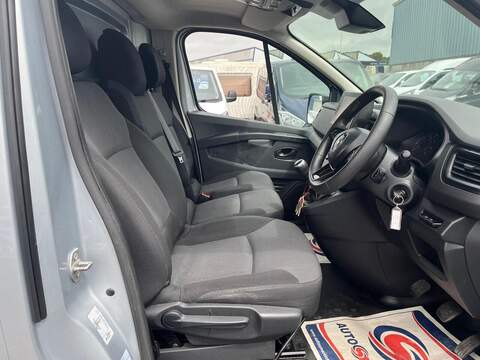 Renault Trafic dCi Blue SL28 Business+ - U15152