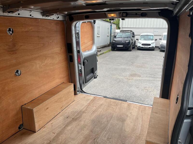 Renault Trafic dCi Blue SL28 Business+ - U15152