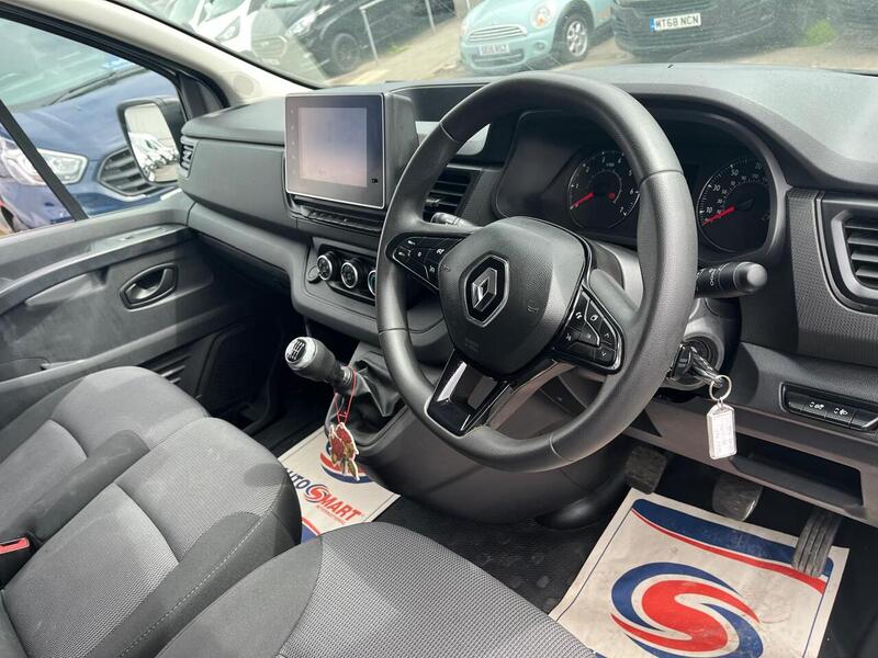 Renault Trafic dCi Blue SL28 Business+ - U15152