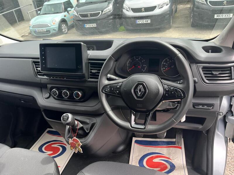 Renault Trafic dCi Blue SL28 Business+ - U15152