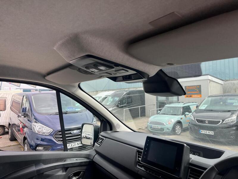 Renault Trafic dCi Blue SL28 Business+ - U15152