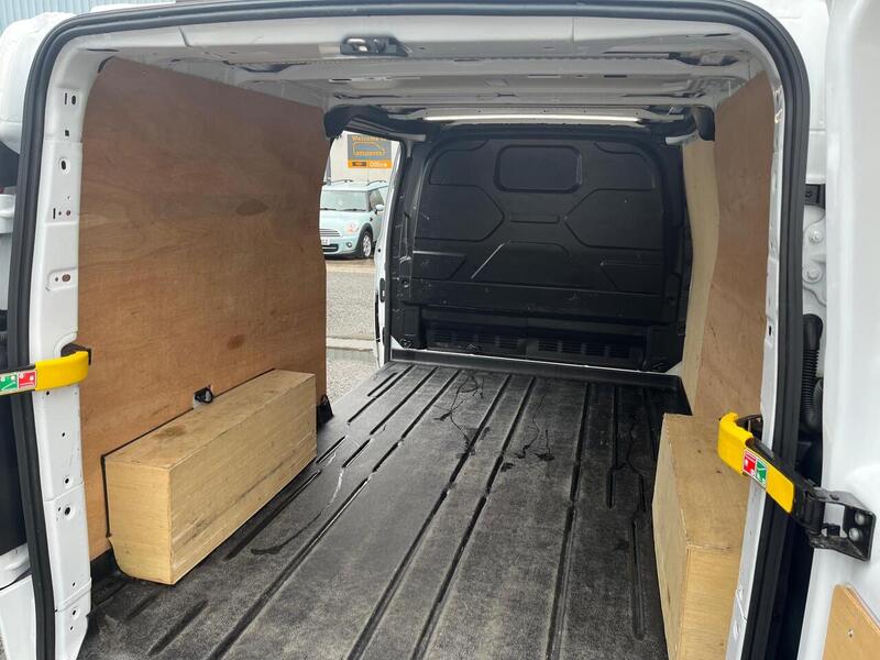Ford Transit Custom 300 EcoBlue Limited - U15154