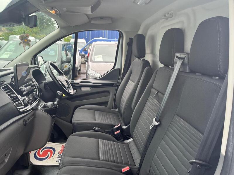 Ford Transit Custom 300 EcoBlue Limited - U15154