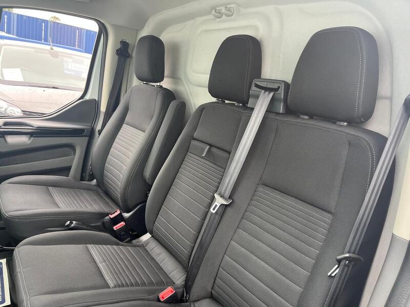 Ford Transit Custom 300 EcoBlue Limited - U15154