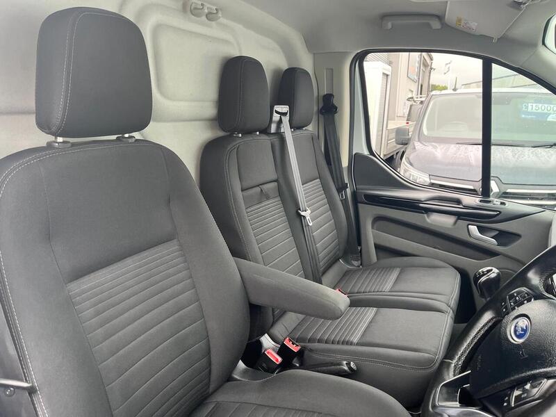 Ford Transit Custom 300 EcoBlue Limited - U15154