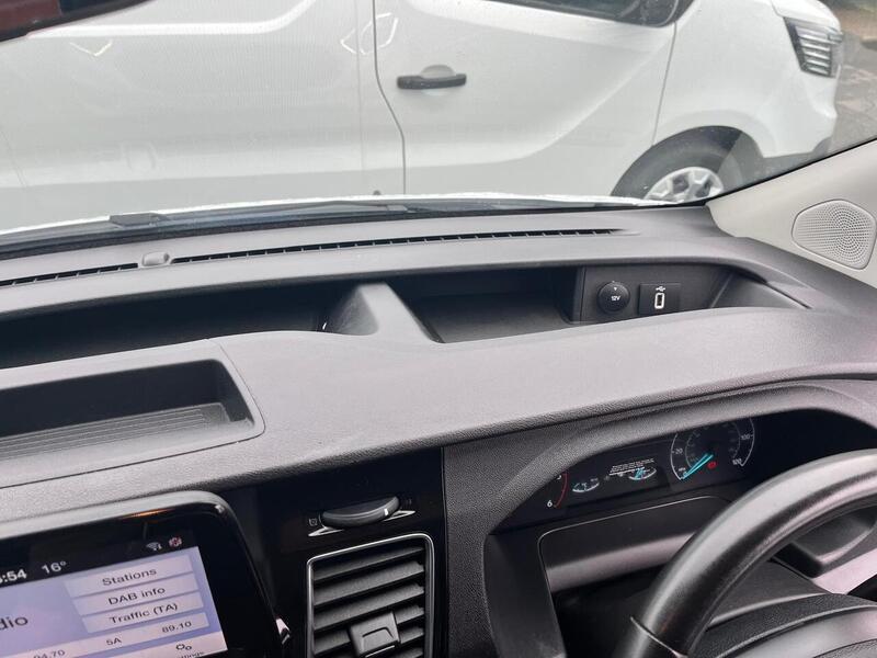 Ford Transit Custom 300 EcoBlue Limited - U15154